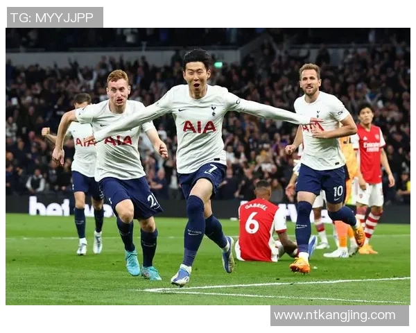 曼联与热刺首发阵容揭晓谁能在这场对决中占据优势