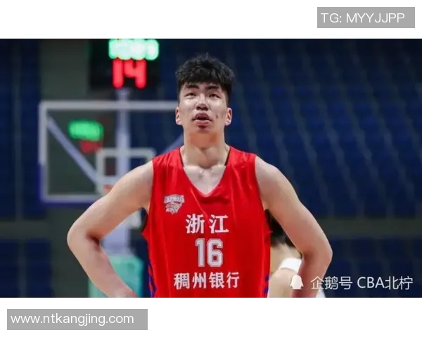 余嘉豪:从青涩少年到电竞新星的成长之路与未来展望 余嘉豪:从青涩少年到电竞新星的成长之路与未来展望