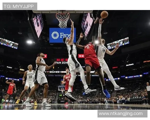 火箭队季前赛对阵马刺全景分析与精彩瞬间回顾 火箭队季前赛对阵马刺全景分析与精彩瞬间回顾