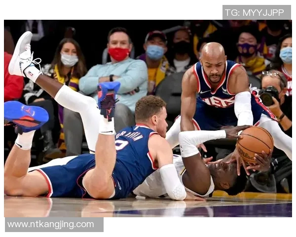 篮网与湖人激战正酣精彩瞬间回顾与分析图解