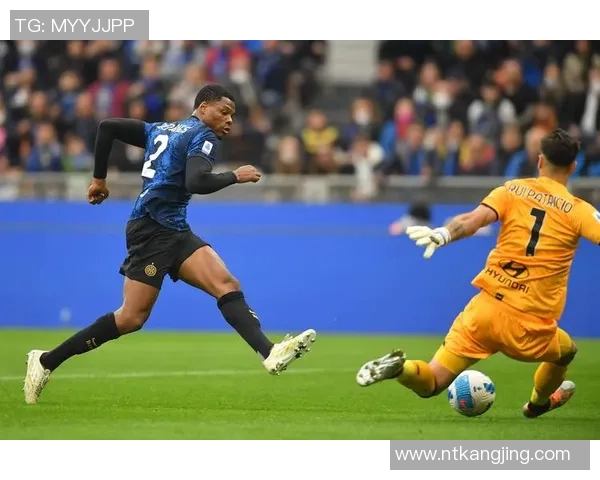 精彩回顾罗马对阵国际米兰的经典集锦瞬间与精彩进球分析