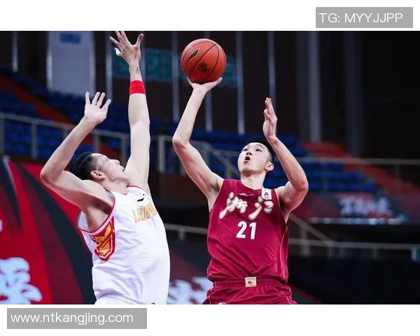 辽宁与解放军激战正酣比分胶着双方争夺胜利的精彩瞬间回顾