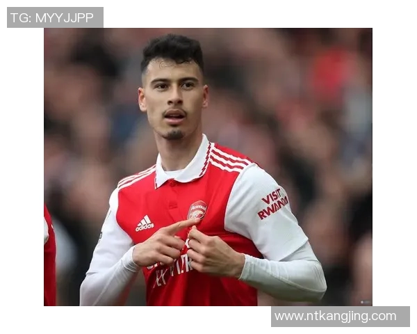 马丁内利的崛起之路：从青涩小将到足坛新星的精彩旅程