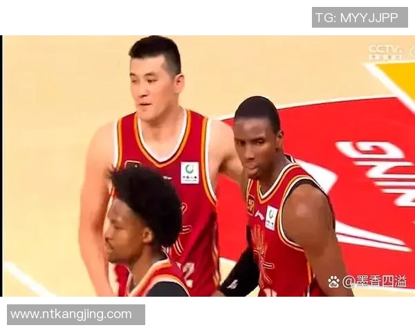 篮球明星退场背后的故事与影响：荣耀与遗憾交织的职业生涯回顾