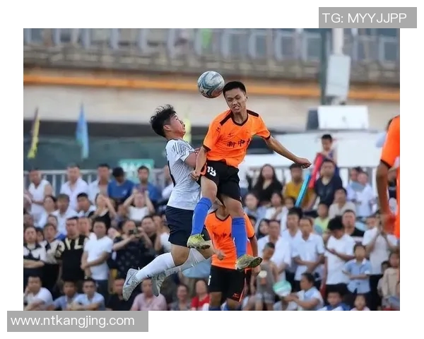 成都足球队的团队协作揭秘：如何在绿茵场上实现默契与胜利